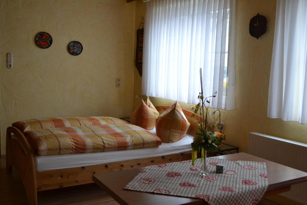 FEWO Vanessa room 1