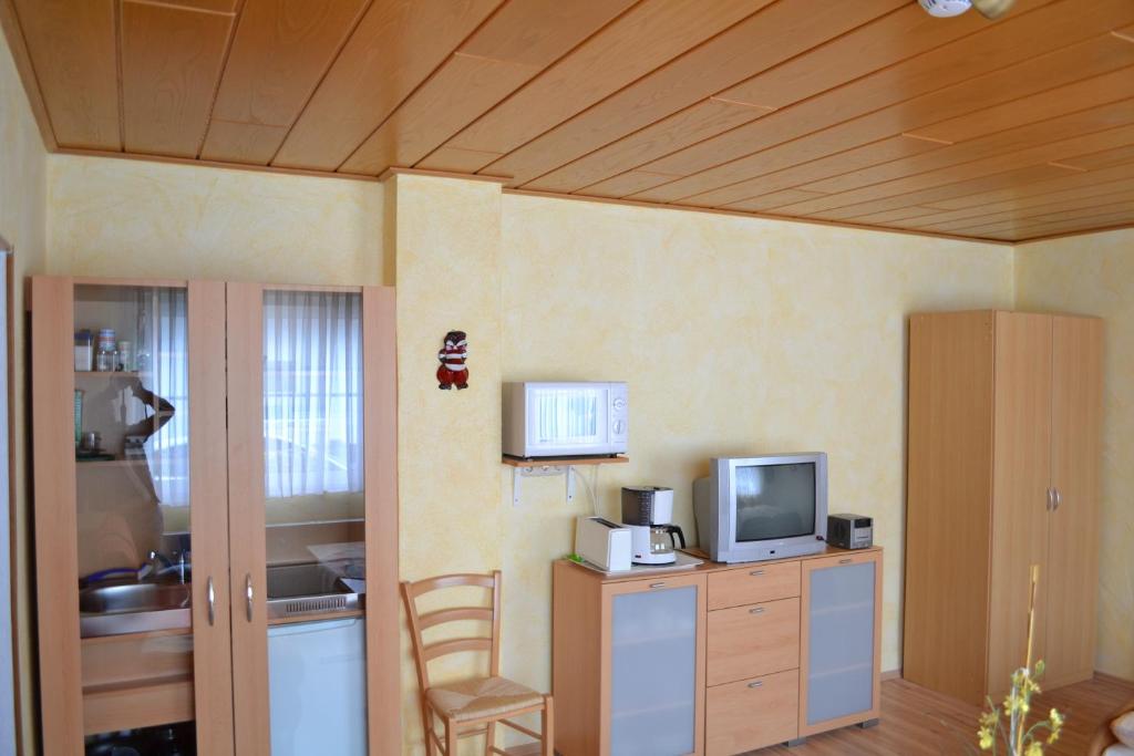 FEWO Vanessa room 2